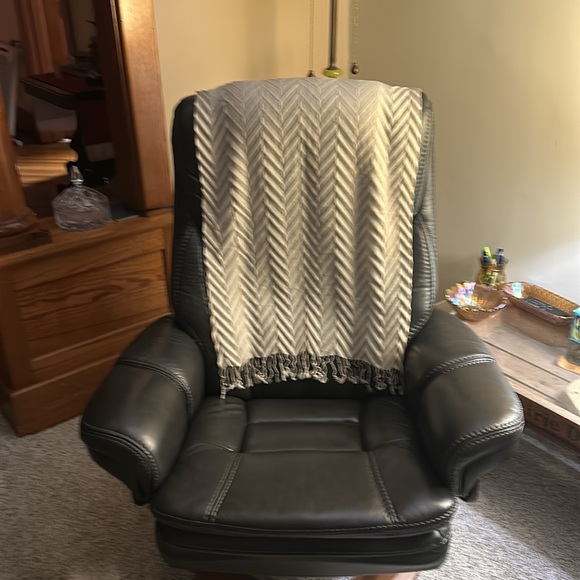 Embossed fringed scarf use as a scarf or put on the back of a chair or couch. - Picture 5 of 5